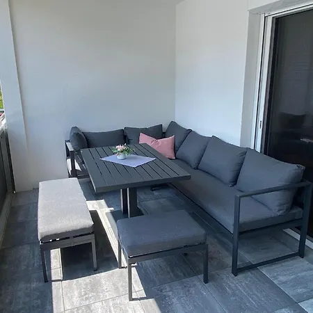 Wunderschoene, Neue Wohnung Mit Grosser Terrasse Ebenthal  Exterior photo
